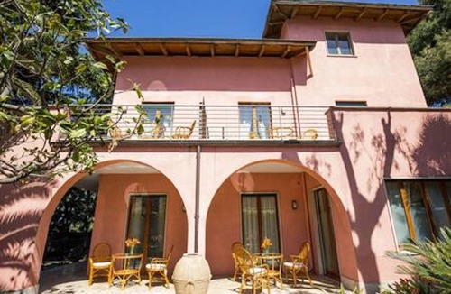 Sorrento City Centre Apartment | Stunning studio for 2 plus one guest at Villa Rosa Sorrento