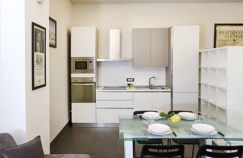 Historical Center Apartment | Stylish Apartment at Palazzo Firrao by Wonderful Italy