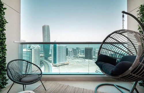 Business Bay Apartment | Stylish Studio with Pool and Gym