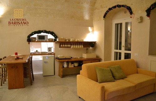 Sasso Barisano Apartment | Suite in cave with terrace and view of Sassi di Matera