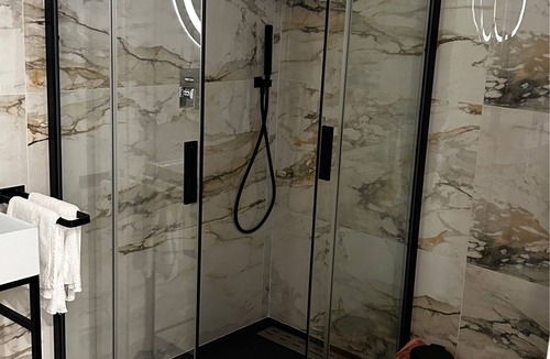 Pulsano House | Suite Visconti – Romantic Spa Suite with Private Whirlpool in Pulsano Old Town
