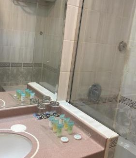 Al Muraqqabat Hotel | SUN & SANDS HOTEL LLC