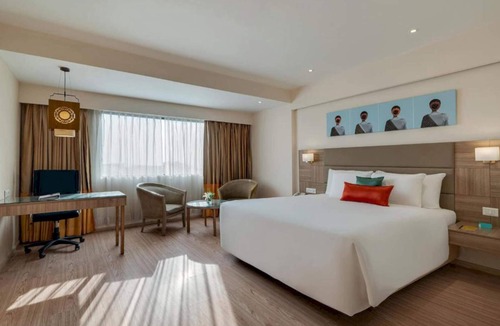 Deira Hotel | Sunday Luxury Creek Premier