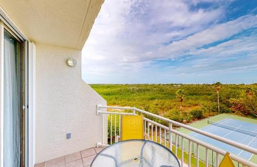 Key West Apartment | Sunrise Suites - Saint Kitts 412
