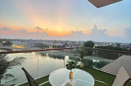Deira Apartment | Sunset Lake Condo - RP Home