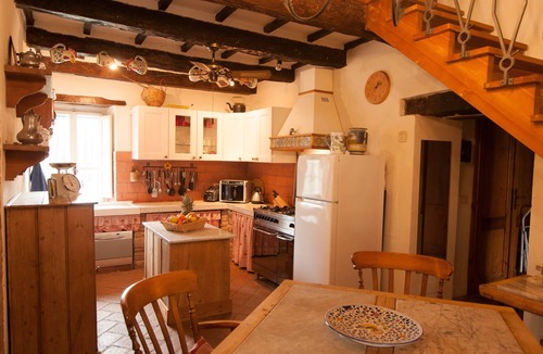 Teverina di Cortona Villa | "TENUTA SOSPESA . IT" Stunning Villa near Tuscany with Pool & Private Cinema