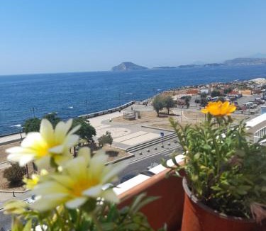 Pozzuoli Apartment | Terrazza Miracapri