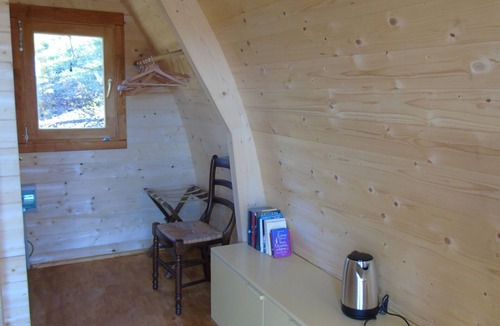 Agnone Cottage | The Big Pine Cone in the 3 Trees, Agnone, Molise. 4* comfort in the tree house