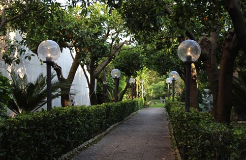 San Marco Evangelista Apartment | The Citrus Garden