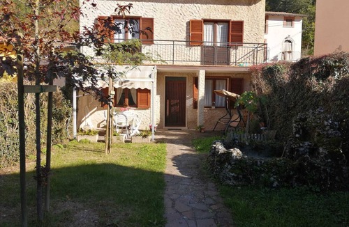 Introdacqua Apartment | The cottage in Capolaia