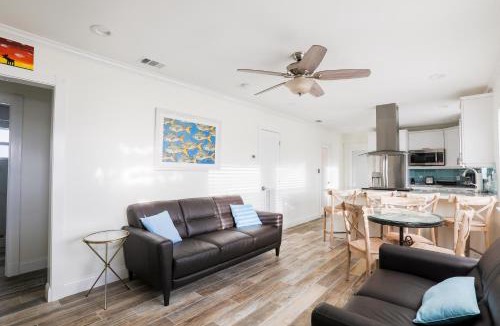 Key West House | The GUAVA DUFF - Beautiful KW home with space to chill & lots of FREE PARKING!