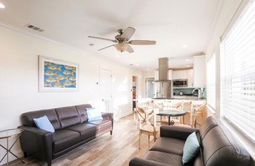 Key West House | The GUAVA DUFF - Beautiful KW home with space to chill & lots of FREE PARKING!