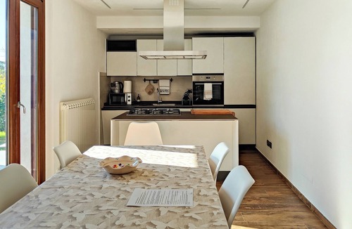Passignano sul Trasimeno Apartment | The house of roses