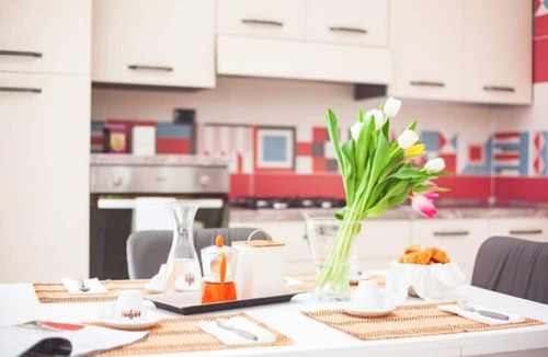 Naples City Centre Apartment | The House of Art