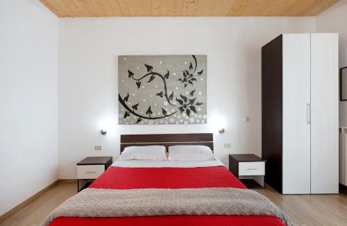 San Lazzaro Apartment | The Main Street Holiday House