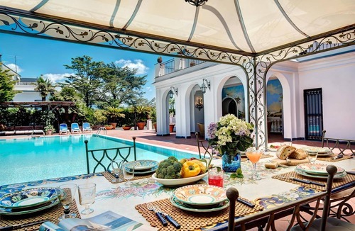 Colli di Fontanelle Apartment | The Palace - Villa Escondida