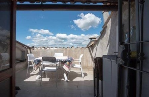 Orvieto Apartment | The Paper House