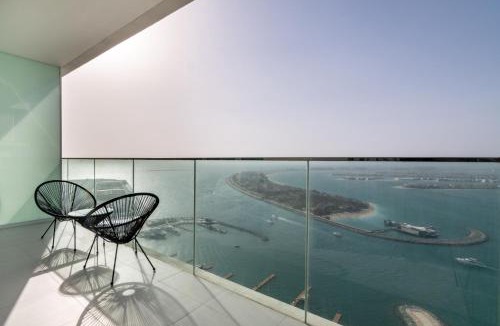 Dubai Marina Apartment | The Smart Concierge - Sunrise Bay beachfront