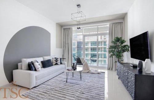 Dubai Marina Apartment | The Smart Concierge - Sunrise Bay tower 1
