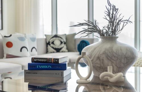 Dubai Marina Apartment | The Smart Concierge - Sunrise Bay