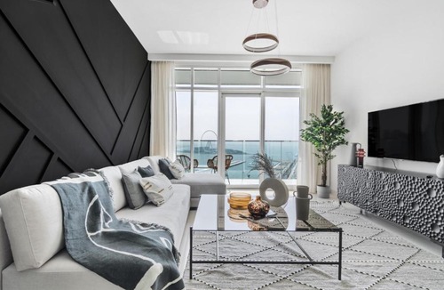 Dubai Marina Apartment | The Smart Concierge - Sunrise Bay