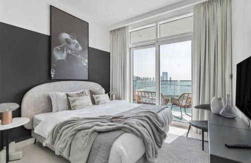 Dubai Marina Apartment | The Smart Concierge - Sunrise Bay