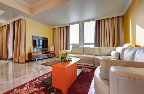 Dubai Apartment | Three Bedroom Near Dubai Land Community Hub Park