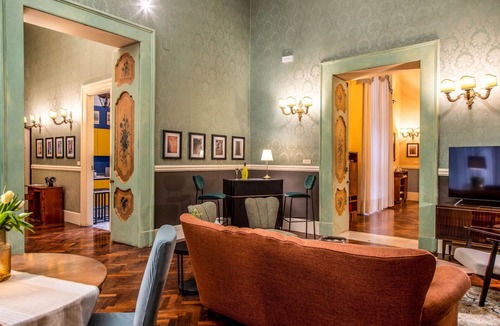 Naples City Centre Apartment | TLS - Luxury Suite Courts