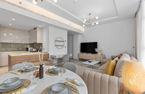 Jumeirah Lake Towers Apartment | Trendy Apt w/Dazzling Vws & Top-Class Facilities