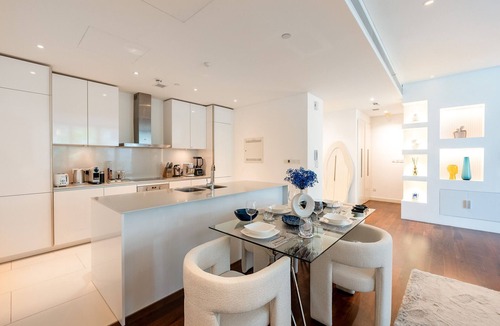 Al Wasl Apartment | Trendy City Walk Living w/Pool View Balcony