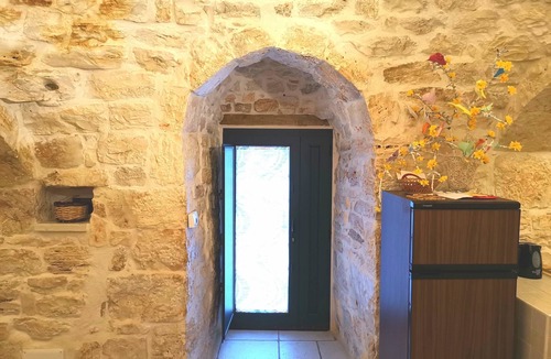 Ceglie Messapica House | TRULLO MADIA With SHARED JACUZZI for a memorable stay in nature and relax