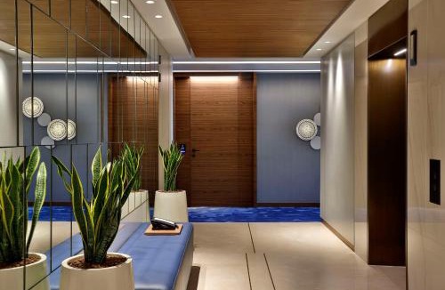 Palm Jumeirah Hotel | Tumbi Hotel Dubai The Palm,Tapestry Collection Hilton