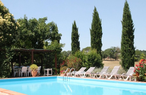 Piana Villa | Tuscan Style Family Friendly Villa With Large Pool.