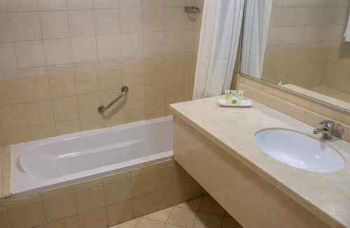 Beach & Coast Apartment | Two Bedroom Apartment Near Sharjah Aquarium By E R