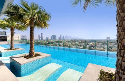 Garhoud House | Two Bedroom Suite Near DXB Airport By Luxury Bookings