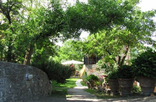 Twist House | Typical Tuscan Country House