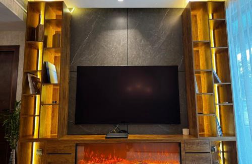 Dubai Sports City Apartment | Unique Cozy Stay in Sports City