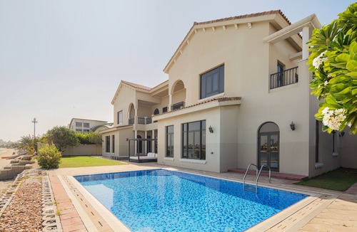 Palm Jumeirah Villa | Upgraded 6Bedroom Villa on Beach The Palm Jumeirah