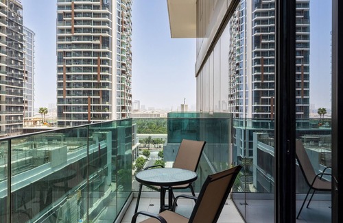 Bur Dubai Apartment | Urban Parkside Living near the Iconic Dubai Frame