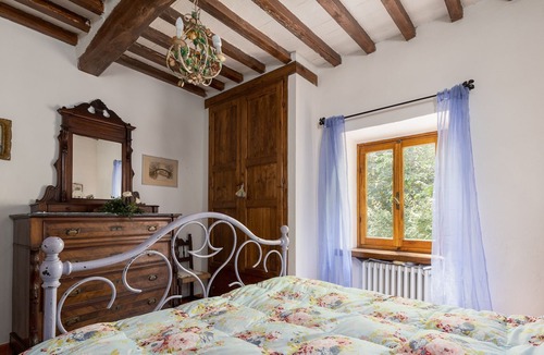 Bivio Pozzo House | Vacation Home 'Casale Fedora' with Private Garden & Wi-Fi