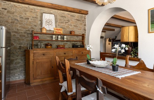Bivio Pozzo House | Vacation Home 'Casale Fedora' with Private Garden & Wi-Fi