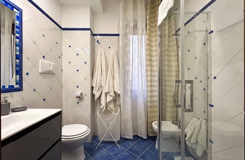 Fuorigrotta Apartment | Vacation home with hot tub: exe napoli stadium apartment