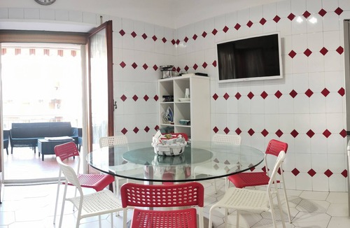 Portici Apartment | Vacation House - The Scent of the Sea.14 beds 50 meters from the sea!