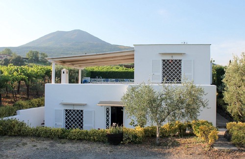 Trecase Villa | VESUVIO WINE COTTAGE