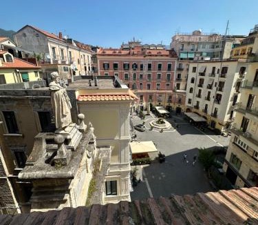 Historical Downtown Salerno Apartment | Via Roma Apartment Deluxe