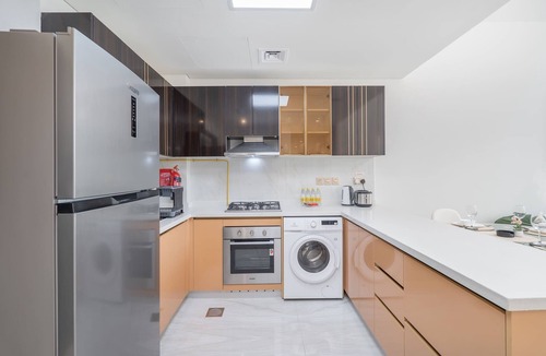 Dubai Apartment | Vibrant Al Furjan Unit Sleeps 4 with Pool and Gym