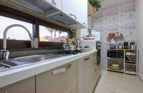 Angri Apartment | Villa Angela Holiday Apartment