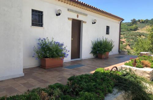 Guglionesi Bed & Breakfast | Villa Angiolina, Molise