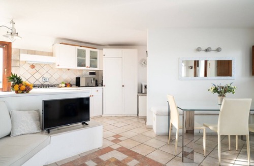 Porto Istana Villa | Villa Aurazure - jacuzzi with seaview