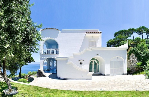 Sorrento Historic Centre Villa | VILLA BLUMARINE - Six Bedroom Villa, Sleeps 12